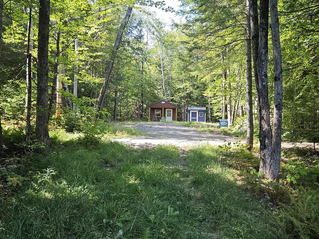 M U10 L6 Loon Cove Lane Strong ME 04983