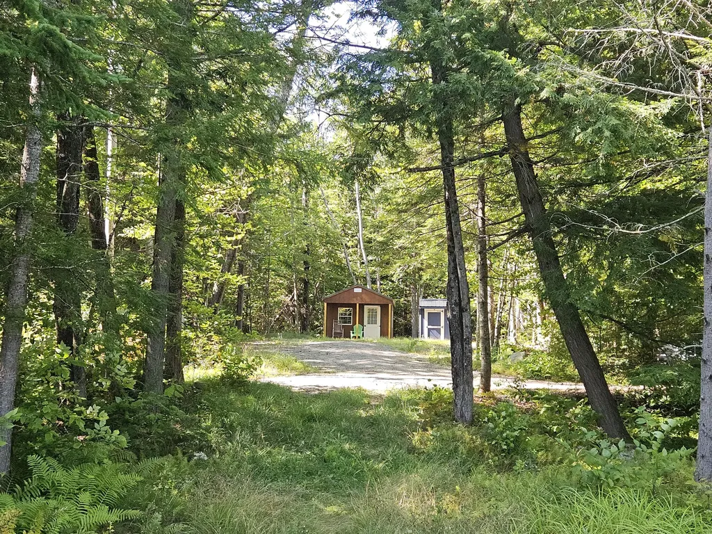 M U10 L6 Loon Cove Lane Strong ME 04983