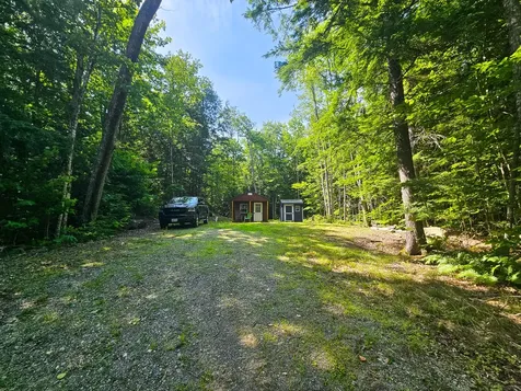 M U10 L6 Loon Cove Lane Strong ME 04983