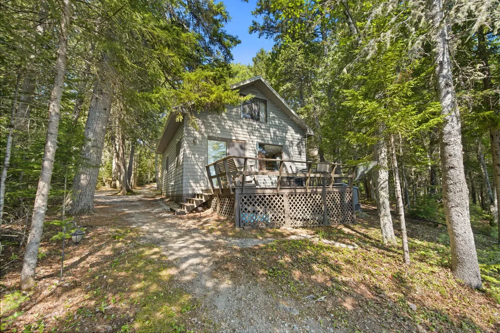 3 Ring Point Penobscot ME 04476