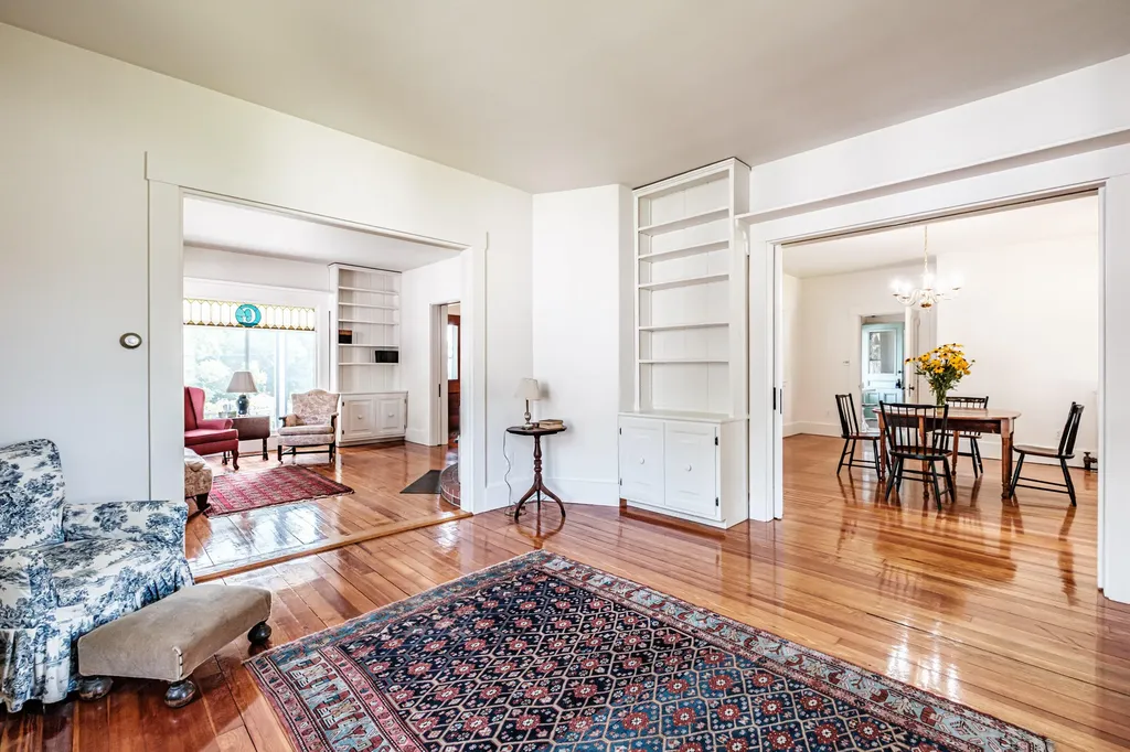 28 Glidden Street Newcastle ME 04553