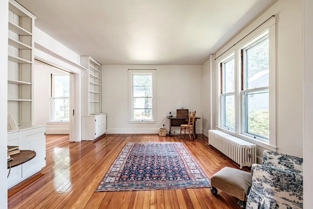 28 Glidden Street Newcastle ME 04553