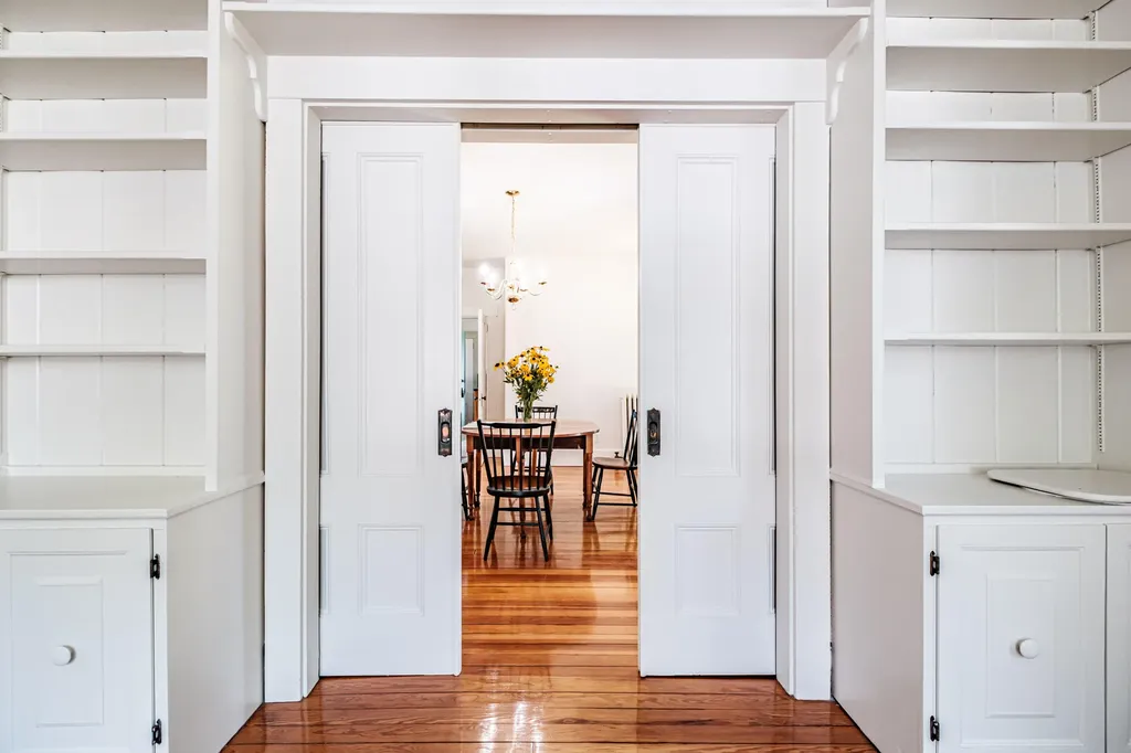 28 Glidden Street Newcastle ME 04553