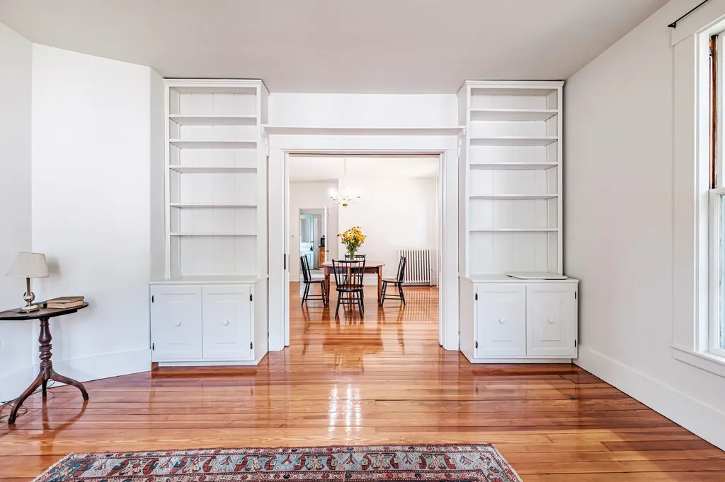 28 Glidden Street Newcastle ME 04553