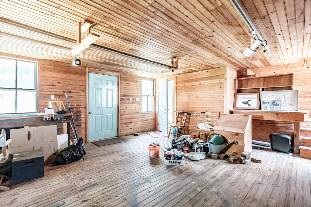 28 Glidden Street Newcastle ME 04553