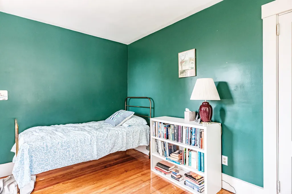 28 Glidden Street Newcastle ME 04553