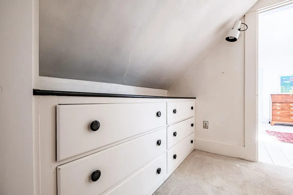 28 Glidden Street Newcastle ME 04553