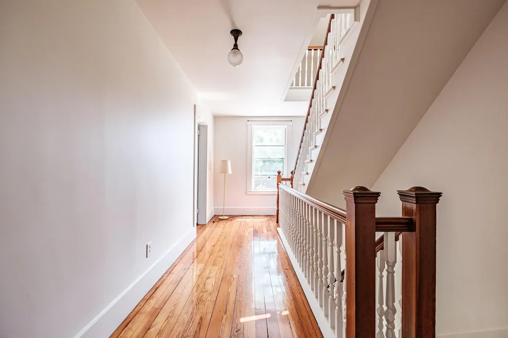 28 Glidden Street Newcastle ME 04553