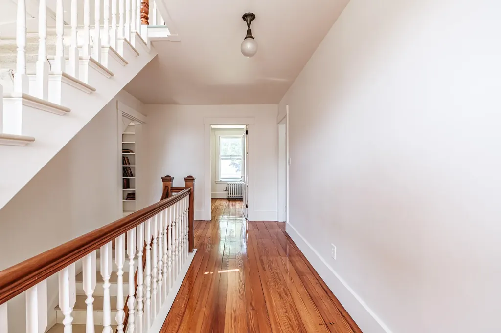 28 Glidden Street Newcastle ME 04553