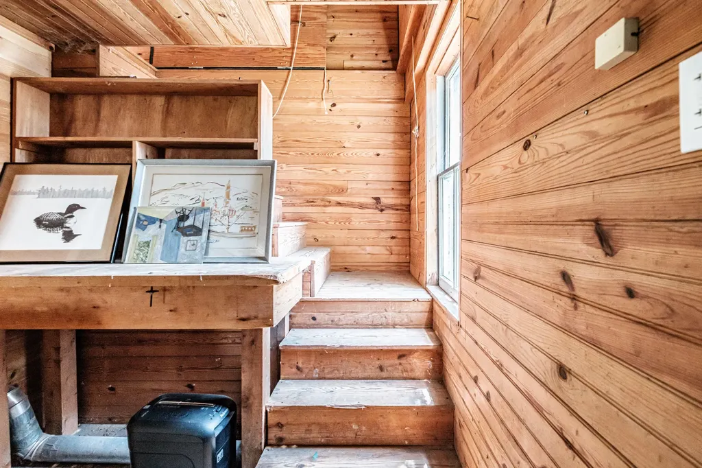 28 Glidden Street Newcastle ME 04553