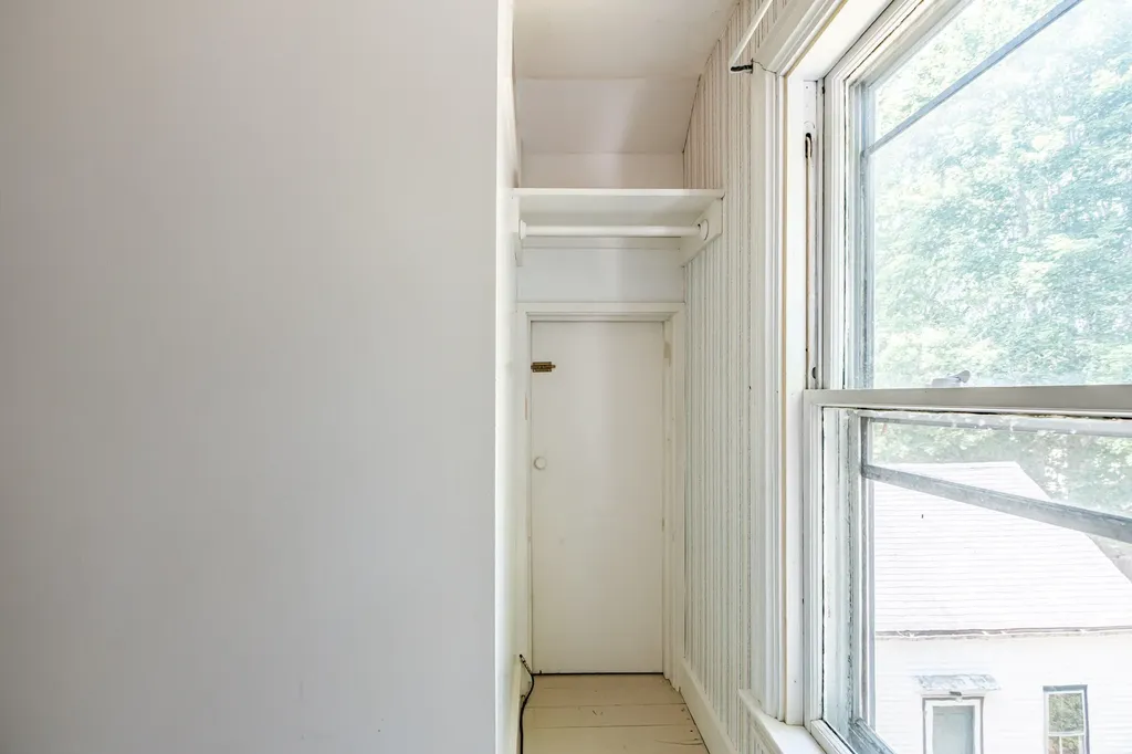 28 Glidden Street Newcastle ME 04553