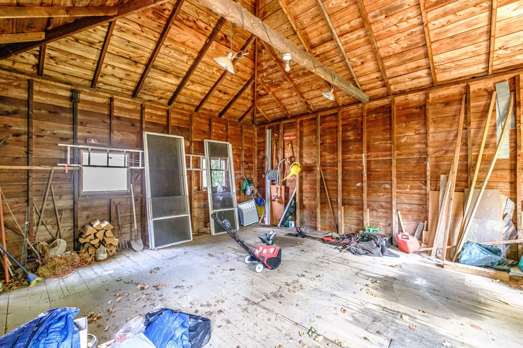 28 Glidden Street Newcastle ME 04553