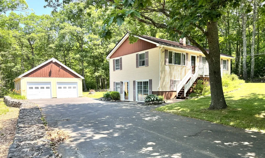 1700 Albion Road Winslow ME 04901