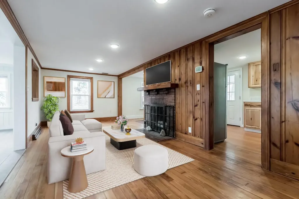 47 Anglers Road Windham ME 04062