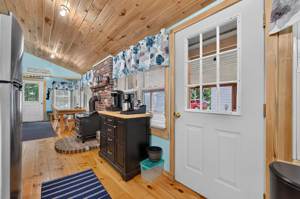 13 Tall Pines Road Naples ME 04055