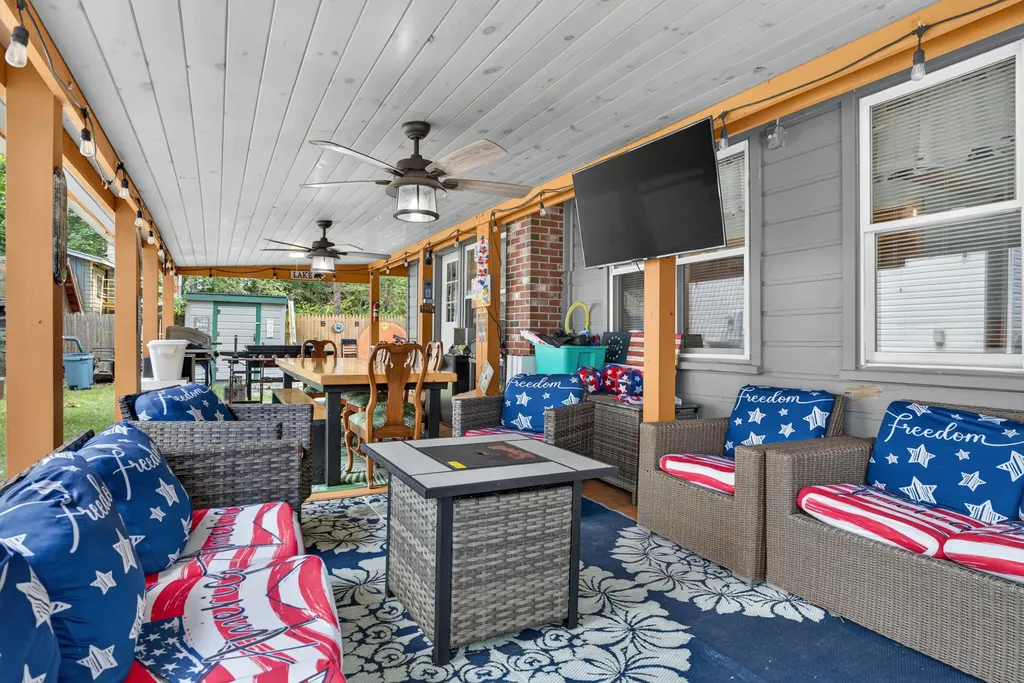 13 Tall Pines Road Naples ME 04055