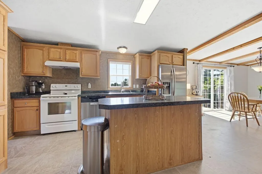 18 Riverside Terrace Sidney ME 04330