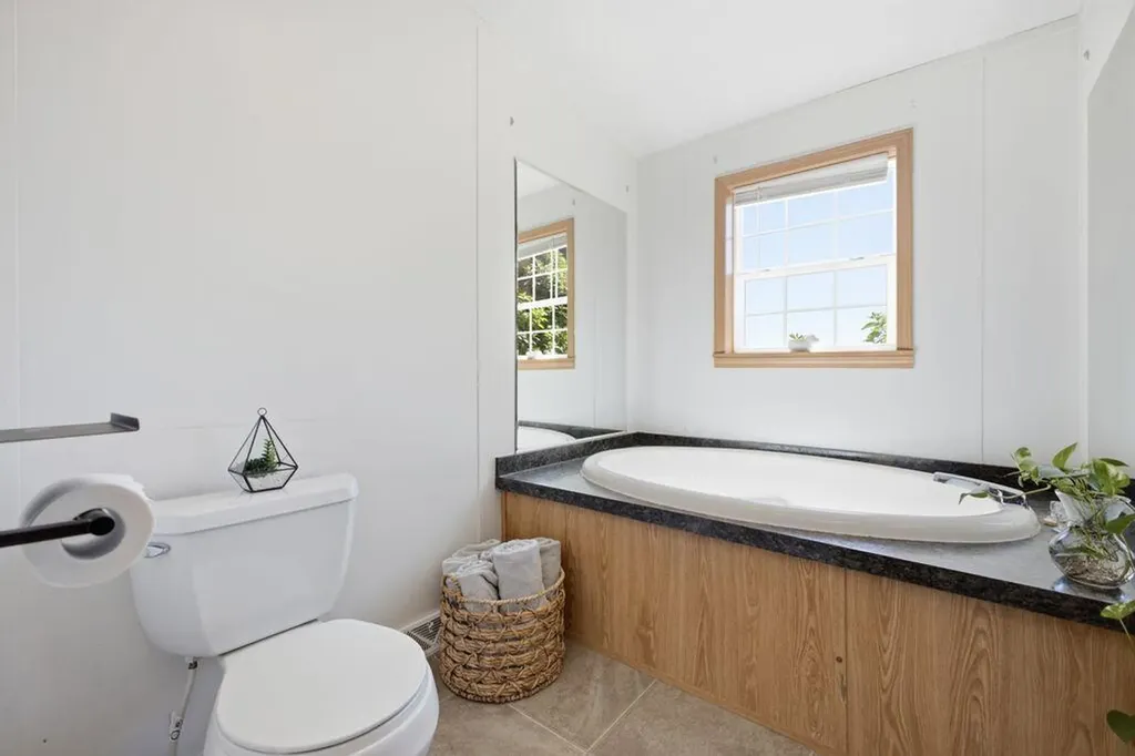 18 Riverside Terrace Sidney ME 04330