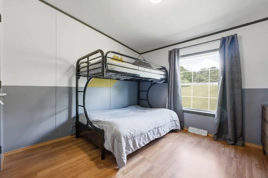 18 Riverside Terrace Sidney ME 04330