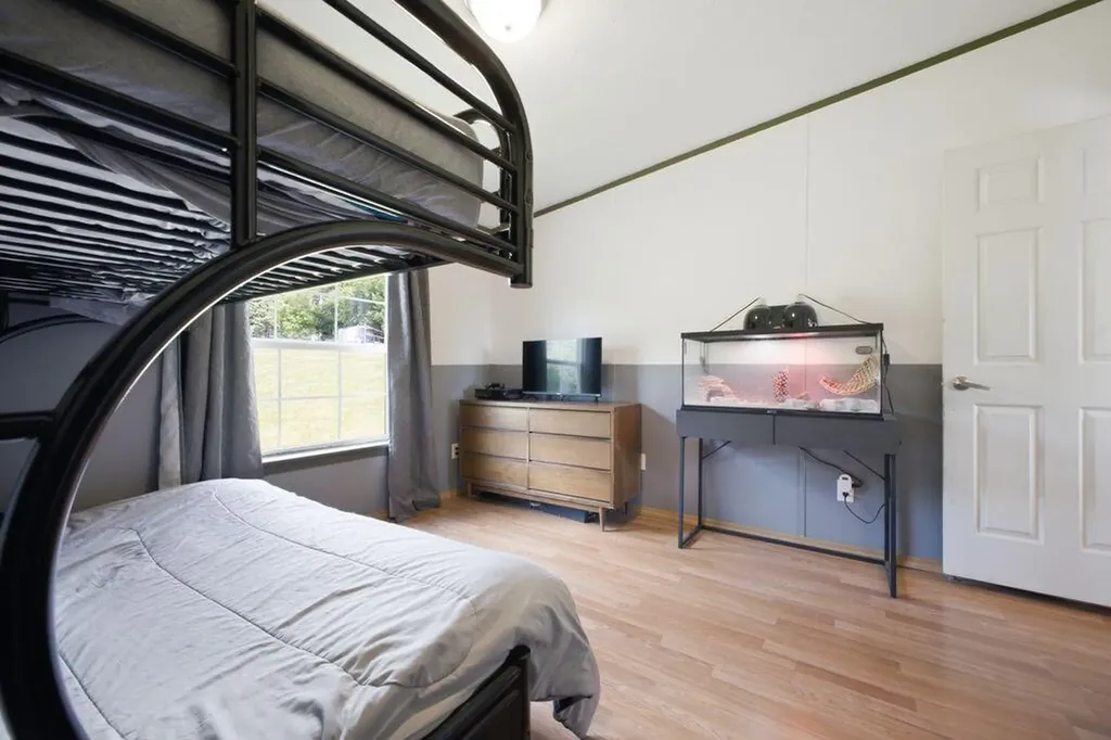 18 Riverside Terrace Sidney ME 04330