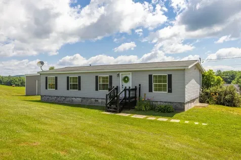 18 Riverside Terrace Sidney ME 04330