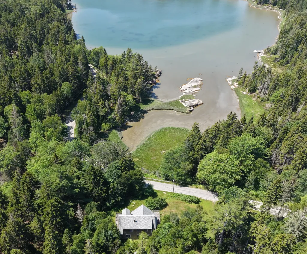 439 Calderwood Neck Road Vinalhaven ME 04863