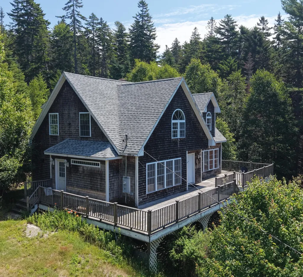439 Calderwood Neck Road Vinalhaven ME 04863