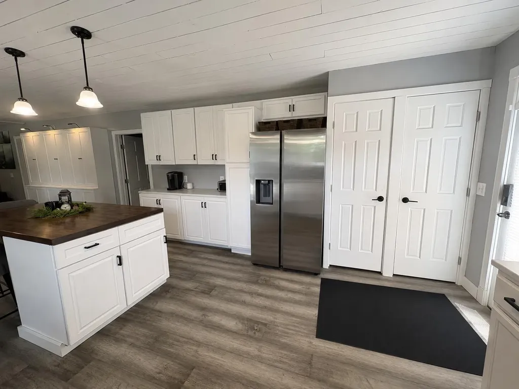 422 Peltoma Avenue Pittsfield ME 04967