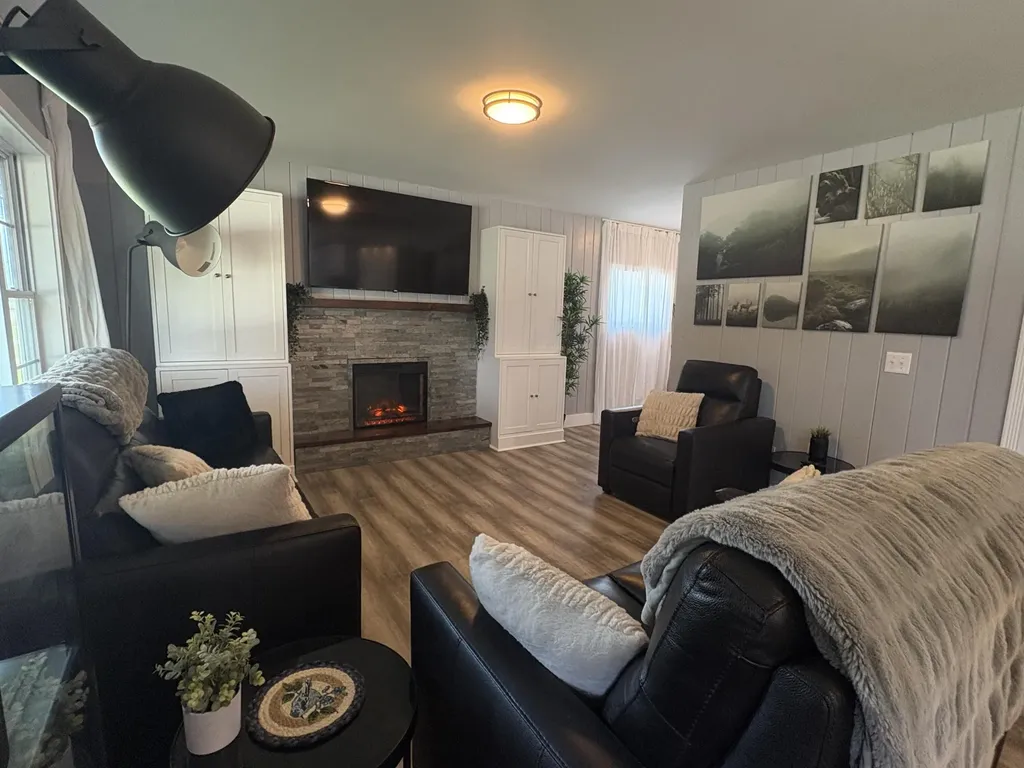 422 Peltoma Avenue Pittsfield ME 04967