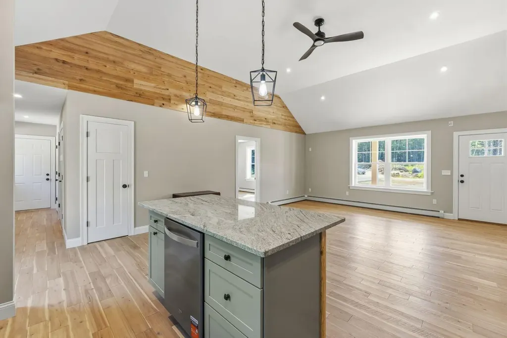 14 Scout Lane Windham ME 04062