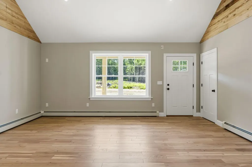 14 Scout Lane Windham ME 04062