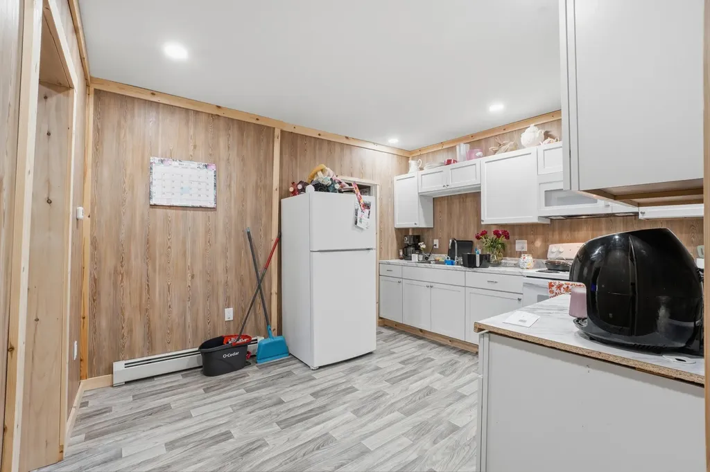 76 Smith Street Bangor ME 04401