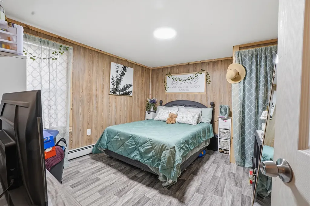76 Smith Street Bangor ME 04401