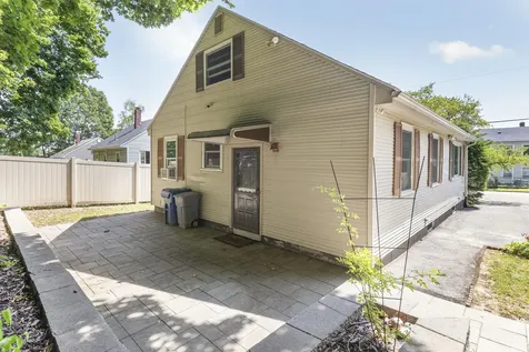 32 Taft Avenue Portland ME 04102