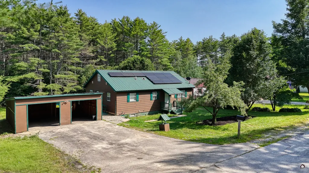 28 Pleasant Hill Drive Norridgewock ME 04957