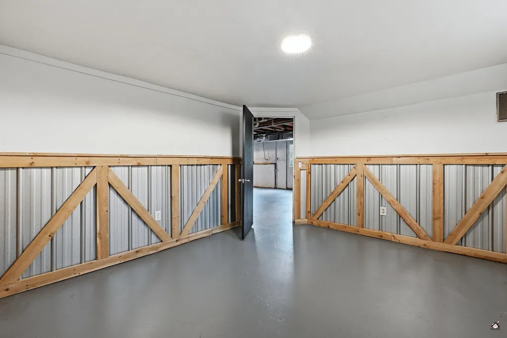 28 Pleasant Hill Drive Norridgewock ME 04957