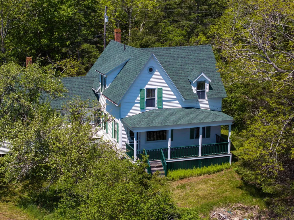 877 Ryder Cove Lane Islesboro ME 04848