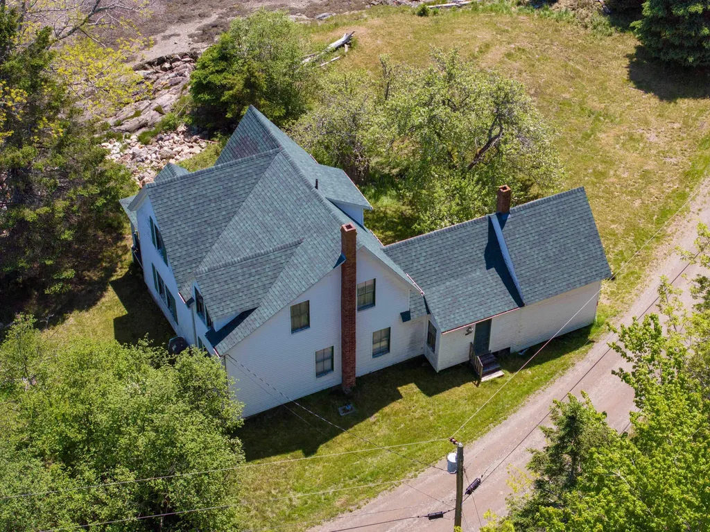 877 Ryder Cove Lane Islesboro ME 04848