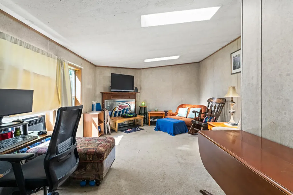 238 Long Plains Road Buxton ME 04093