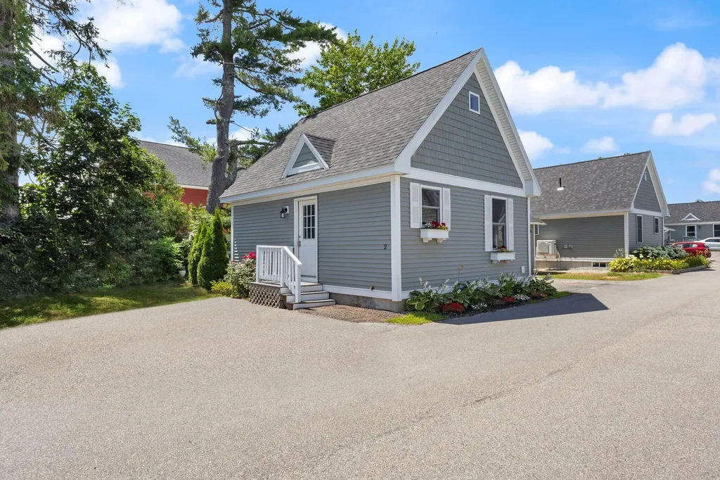 994 Portland Road Saco ME 04072