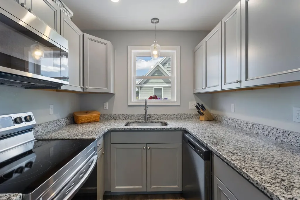 994 Portland Road Saco ME 04072