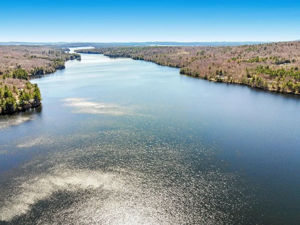 85 Tilton Point Trail Oakland ME 04963