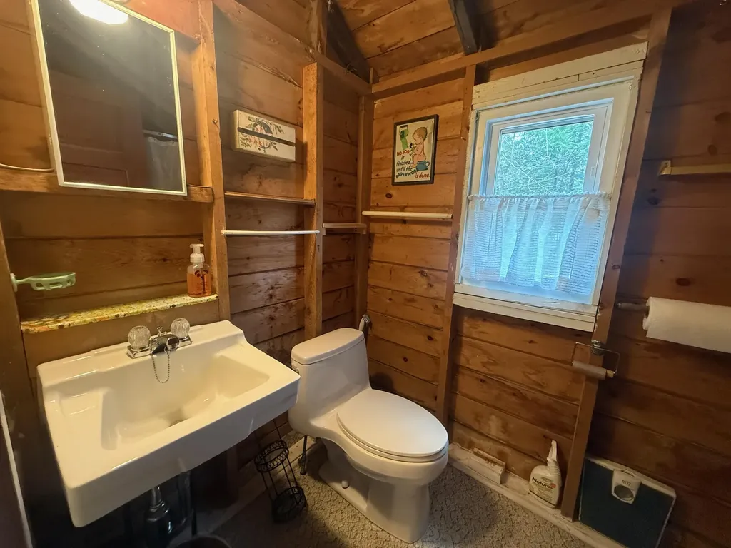 85 Tilton Point Trail Oakland ME 04963