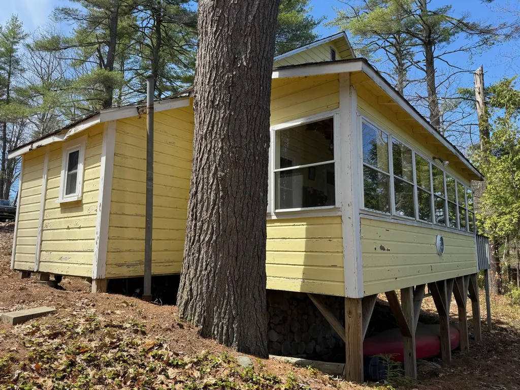 85 Tilton Point Trail Oakland ME 04963