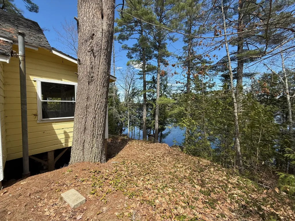 85 Tilton Point Trail Oakland ME 04963