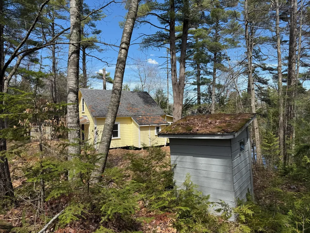 85 Tilton Point Trail Oakland ME 04963