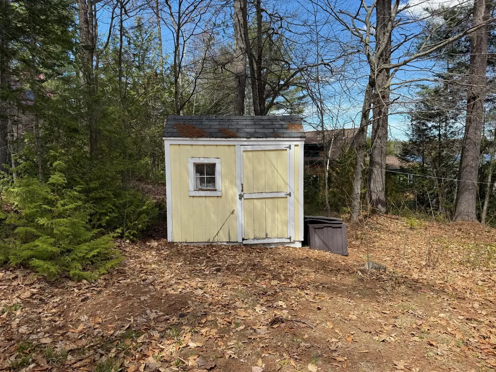 85 Tilton Point Trail Oakland ME 04963