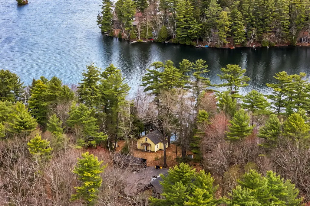 85 Tilton Point Trail Oakland ME 04963