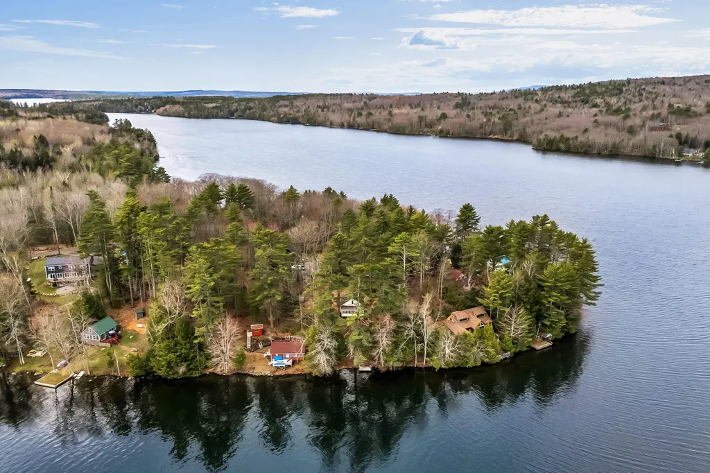 85 Tilton Point Trail Oakland ME 04963