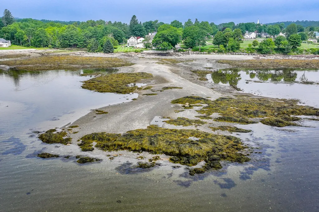 25 Water Street Searsport ME 04974